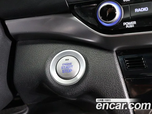 Hyundai AVANTE 2019 — фото 9