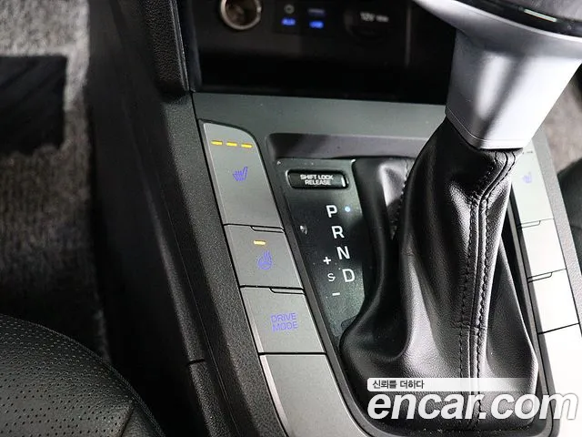Hyundai AVANTE 2019 — фото 11