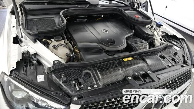 Mercedes-Benz GLE-Class 2025 — фото 6
