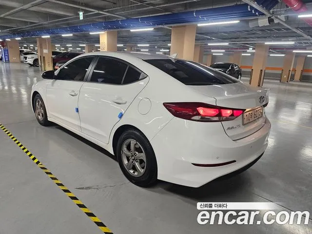 Hyundai AVANTE 2016 — фото 4