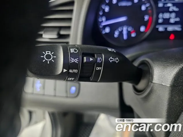 Hyundai AVANTE 2016 — фото 17
