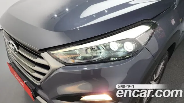 Hyundai Tucson 2017 — фото 8