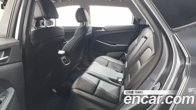 Hyundai Tucson 2017 — фото 16