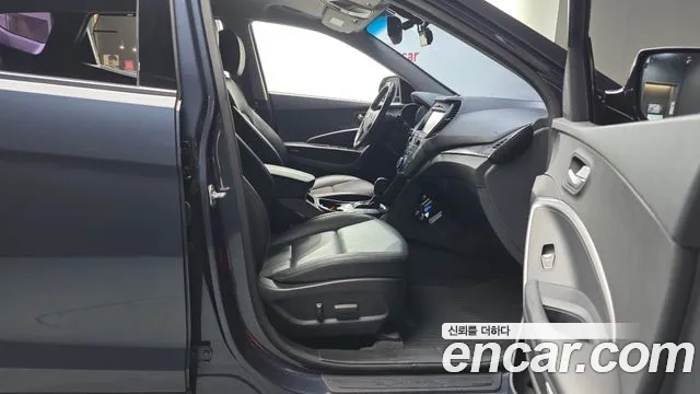 Hyundai Santafe 2016 — фото 11