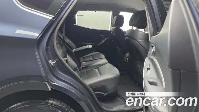 Hyundai Santafe 2016 — фото 12