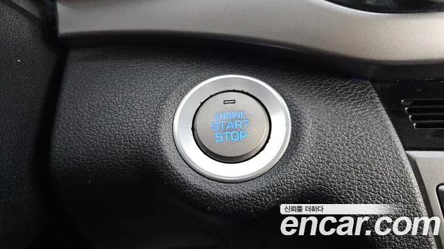 Hyundai AVANTE 2017 — фото 19