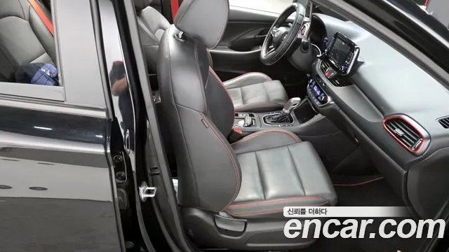 Hyundai i30 2019 — фото 11