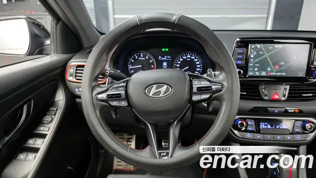 Hyundai i30 2019 — фото 12