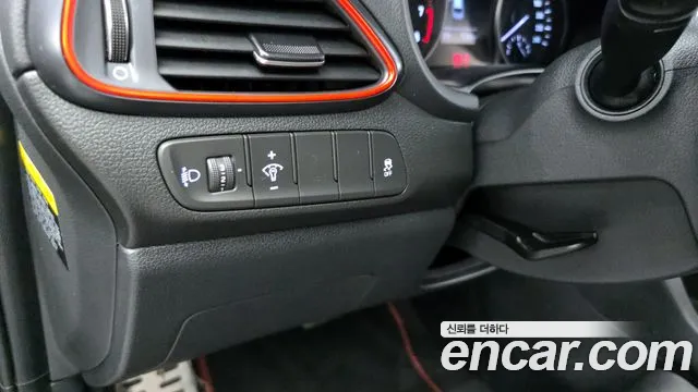 Hyundai i30 2019 — фото 14