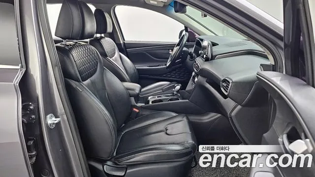 Hyundai Santafe 2019 — фото 11