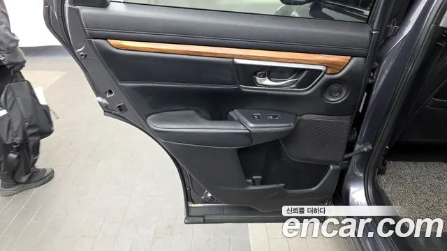Honda CR-V 2017 — фото 15