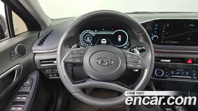 Hyundai Sonata 2020 — фото 13