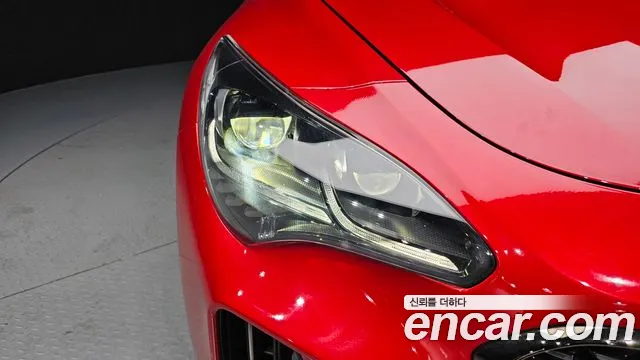 Kia Stinger 2021 — фото 8