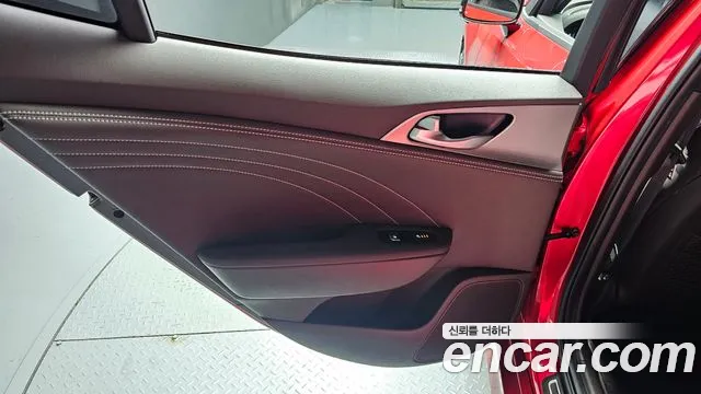 Kia Stinger 2021 — фото 15