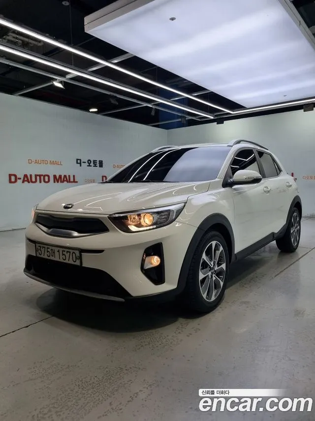 Kia Stonic 2020 — фото 1
