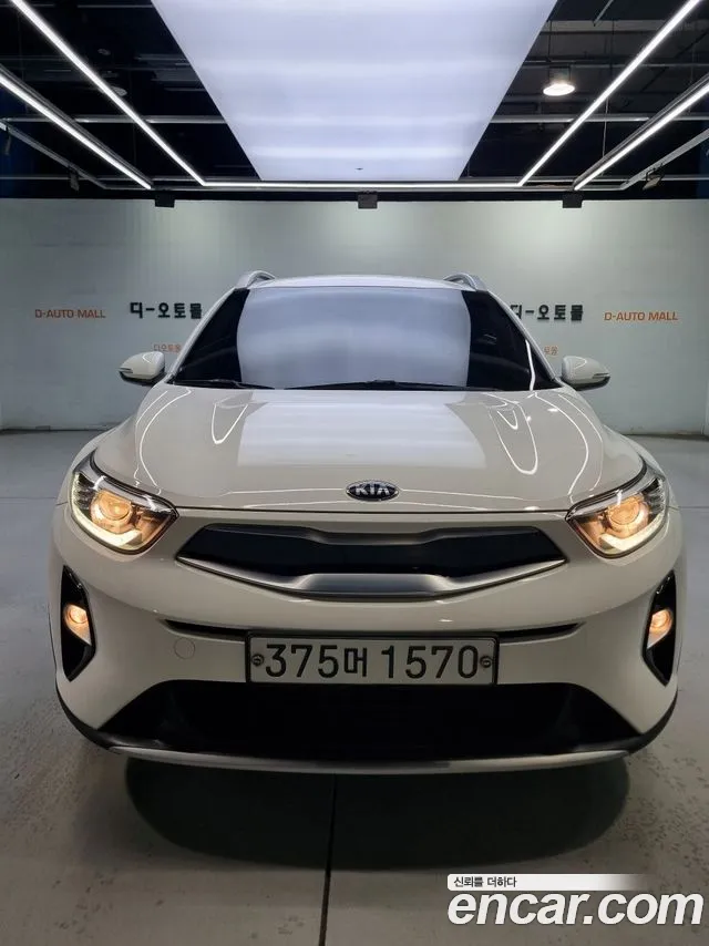 Kia Stonic 2020 — фото 2