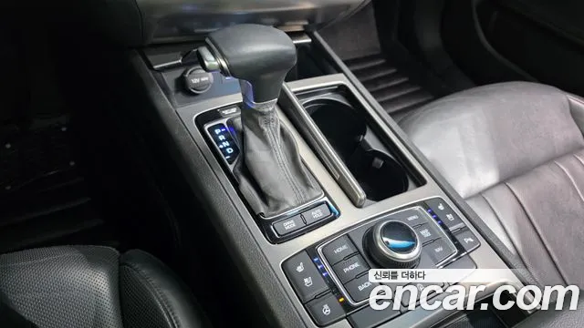 Hyundai Genesis 2015 — фото 9