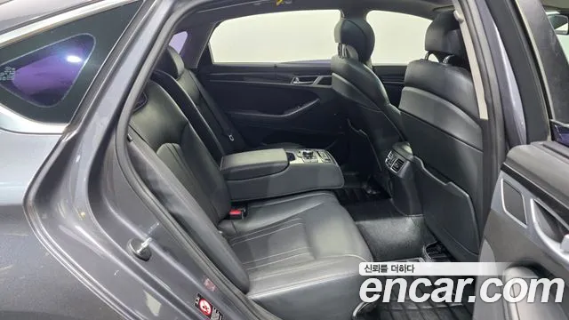 Hyundai Genesis 2015 — фото 12