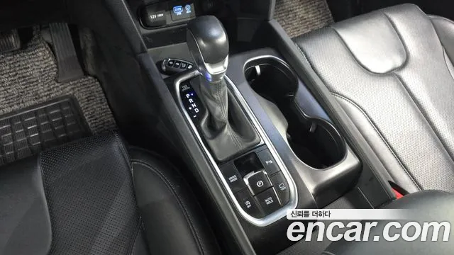Hyundai Santafe 2019 — фото 9