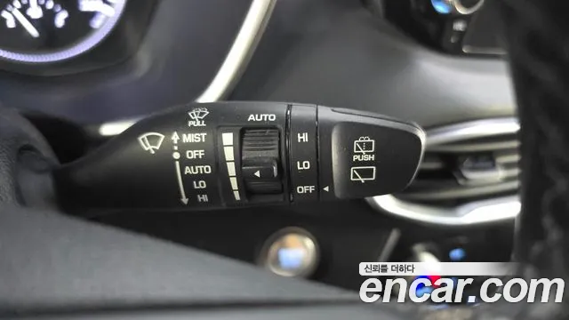 Hyundai Santafe 2019 — фото 18