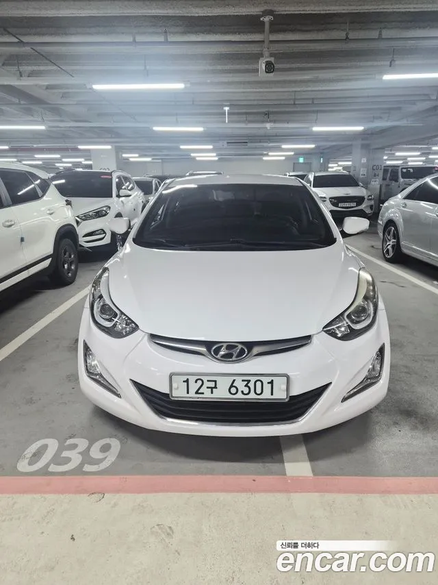 Hyundai AVANTE 2015 — фото 1