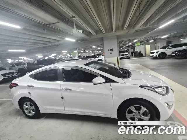 Hyundai AVANTE 2015 — фото 4