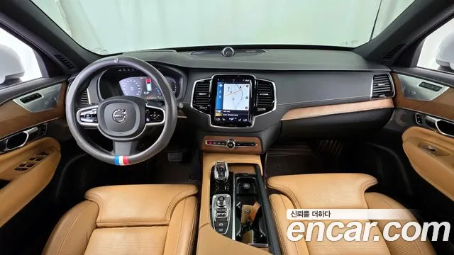 Volvo XC90 2020 — фото 10