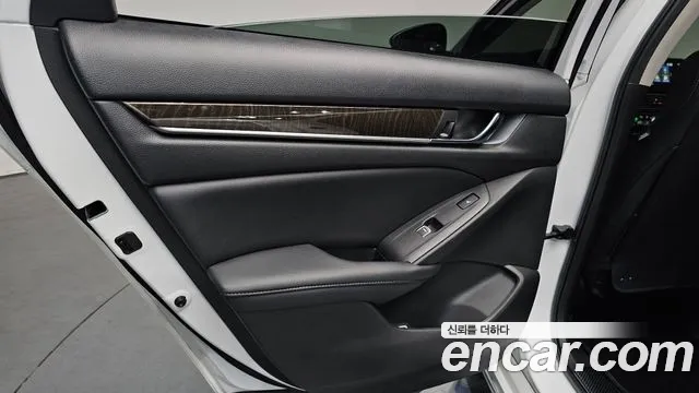 Honda Accord 2022 — фото 15