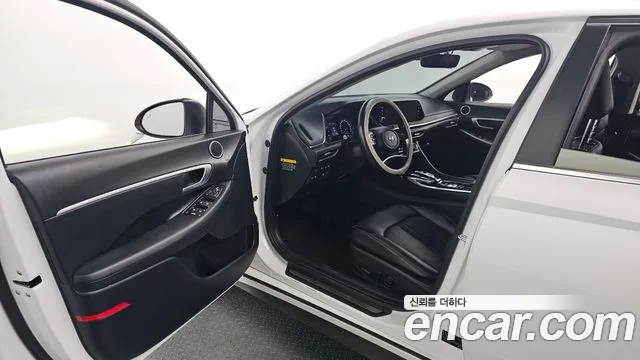 Hyundai Sonata 2020 — фото 10