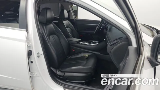 Hyundai Sonata 2020 — фото 11