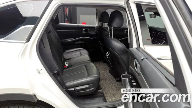 Kia Sorento 2021 — фото 11