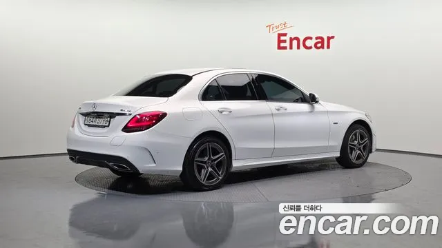 Mercedes-Benz C-Class 2020 — фото 2