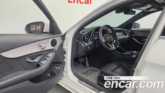 Mercedes-Benz C-Class 2020 — фото 13
