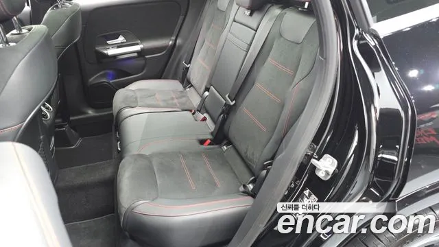 Mercedes-Benz GLA-Class 2026 — фото 15