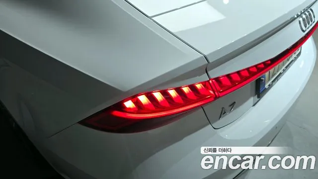Audi A7 2020 — фото 9