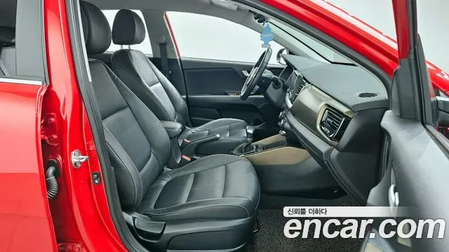 Kia Stonic 2020 — фото 17