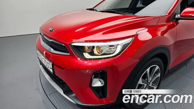 Kia Stonic 2020 — фото 8