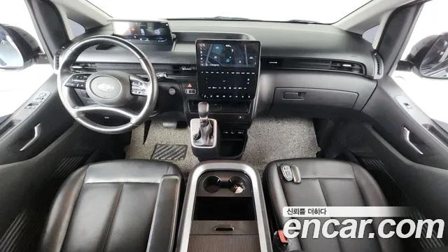 Hyundai Staria 2022 — фото 10