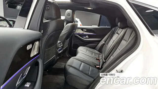Mercedes-Benz GLE-Class 2023 — фото 17
