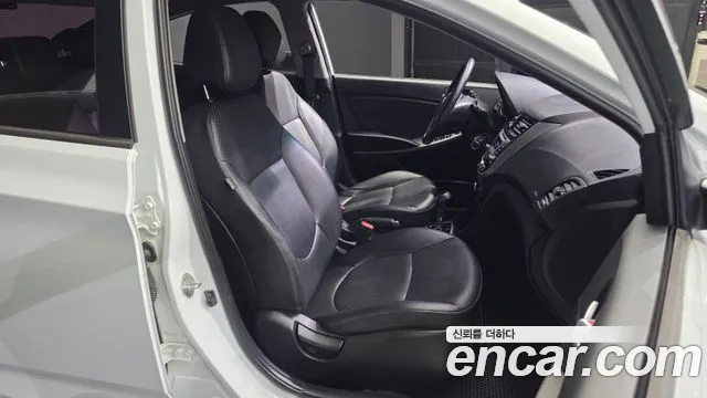 Hyundai Accent 2016 — фото 12