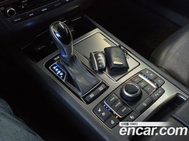Hyundai Genesis 2014 — фото 14