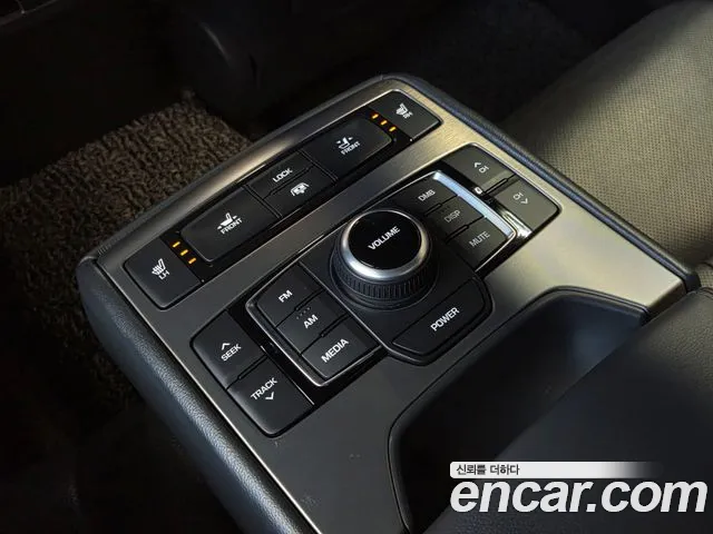 Hyundai Genesis 2014 — фото 16