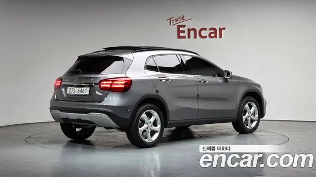 Mercedes-Benz GLA-Class 2018 — фото 1