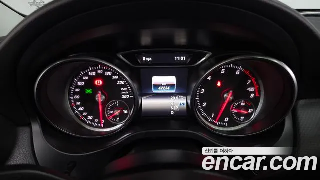 Mercedes-Benz GLA-Class 2018 — фото 10