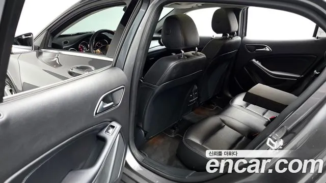 Mercedes-Benz GLA-Class 2018 — фото 17