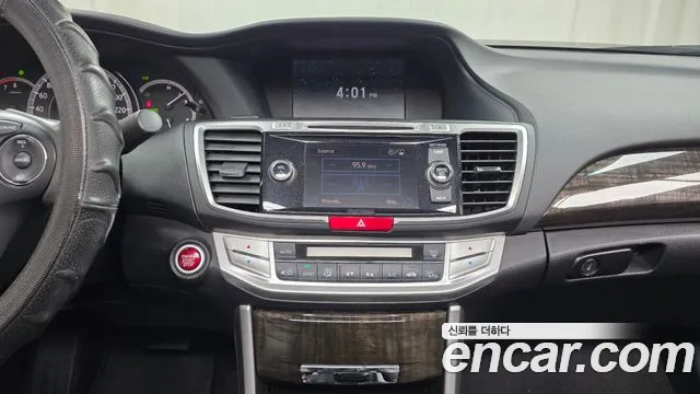 Honda Accord 2014 — фото 14