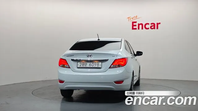Hyundai Accent 2019 — фото 4