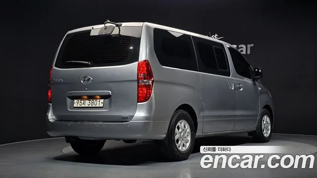 Hyundai Starex 2014 — фото 2