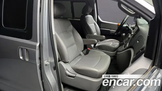 Hyundai Starex 2014 — фото 18