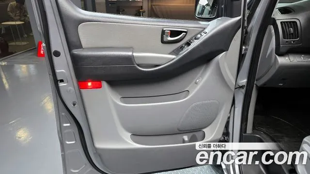 Hyundai Starex 2014 — фото 14